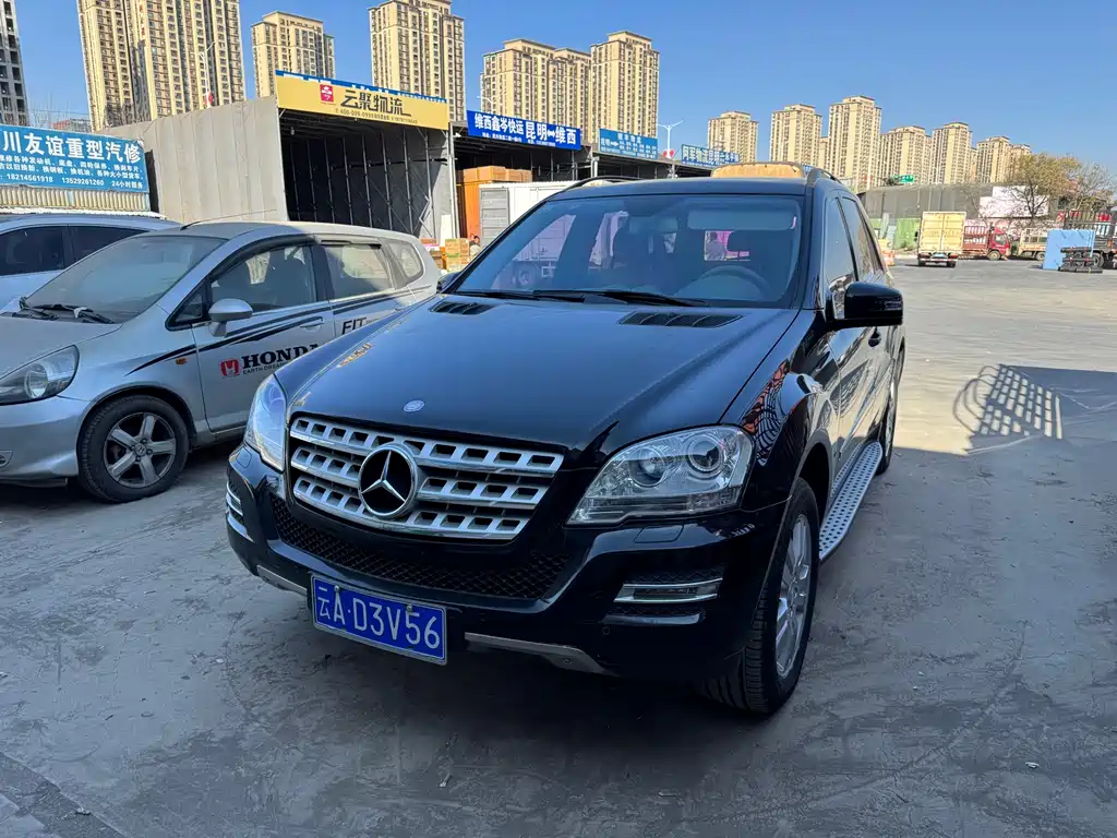 Mercedes-Benz M-Class 2011