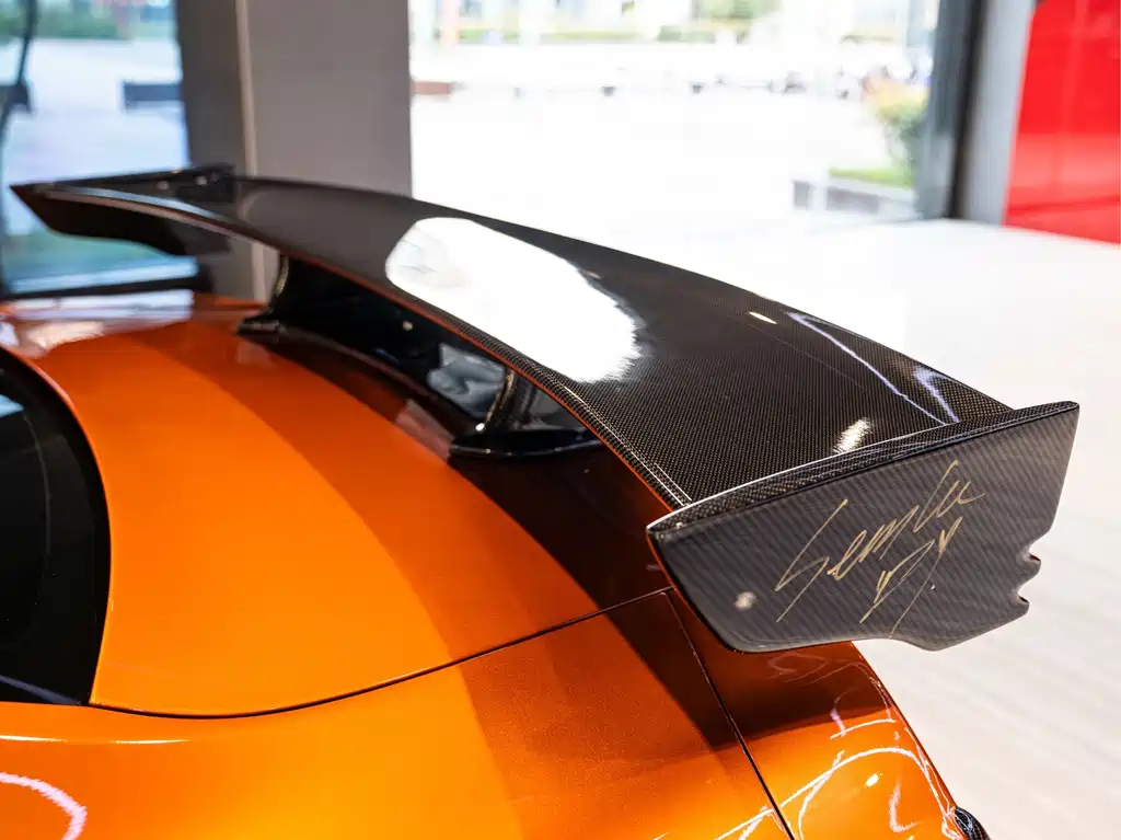 Nissan GT-R — миниатюра 14