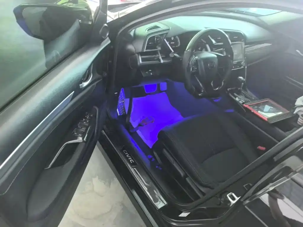 Honda Civic — миниатюра 16