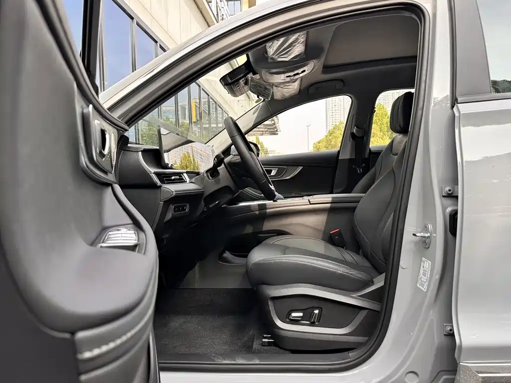 Chery Tiggo 8 PRO NEV — миниатюра 23