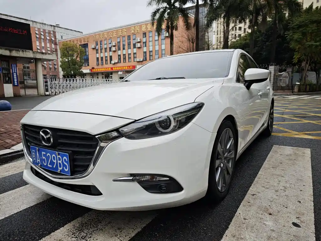 Mazda 3 Axela 2017