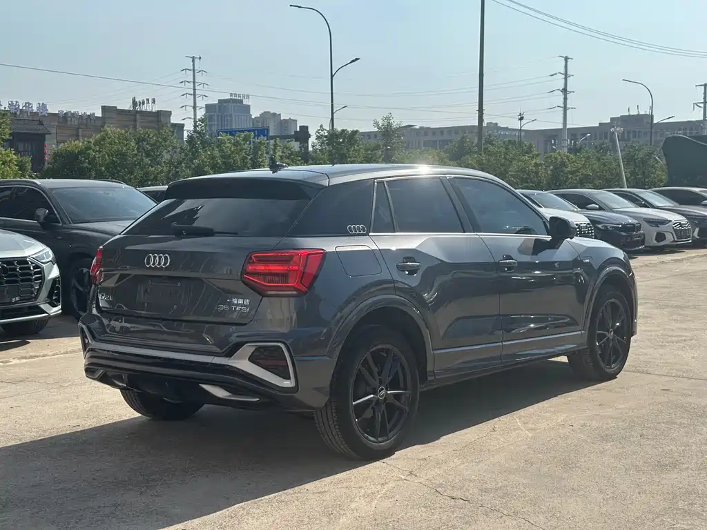 Audi Q2L 2022 35 TFSI