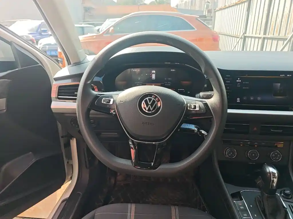 Volkswagen Lavida — миниатюра 11