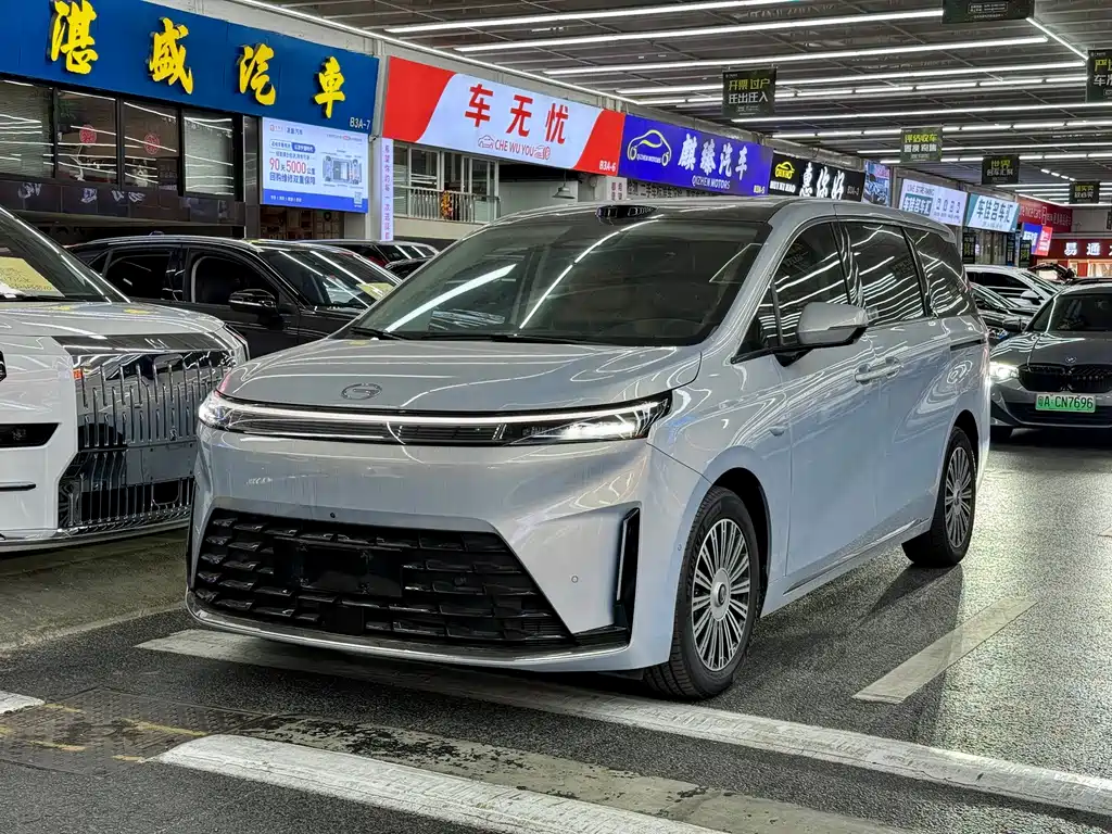 GAC Motor Trumpchi E8 PHEV