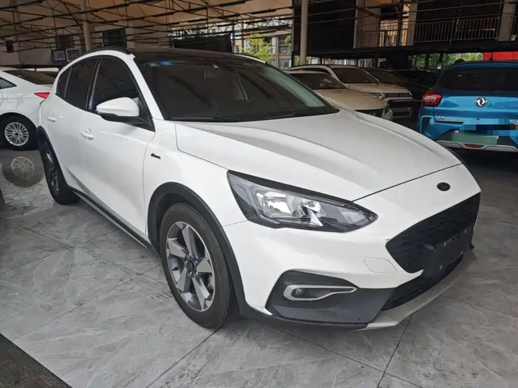Ford Focus Active — миниатюра 4