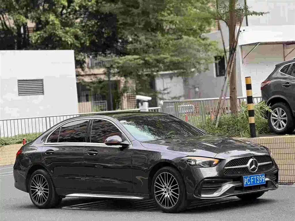 Mercedes-Benz C-Class — миниатюра 2