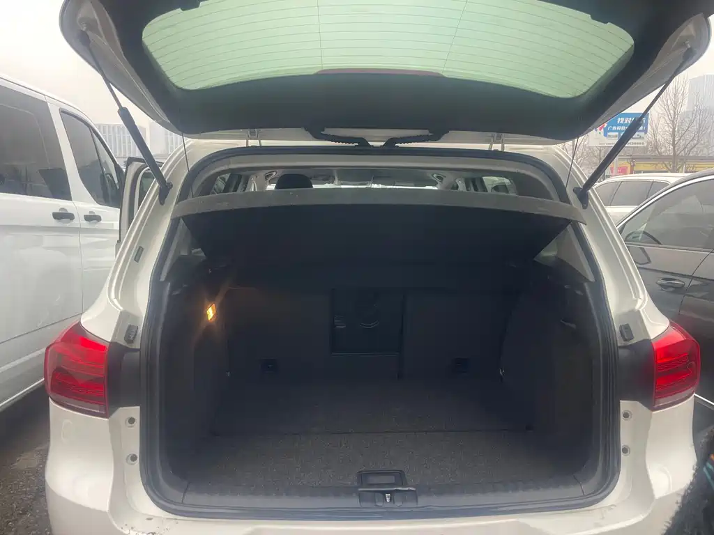 Volkswagen Tiguan 2016 280TSI AT