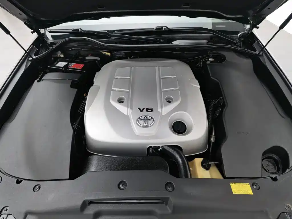 Toyota Crown 2010 2.5L Royal