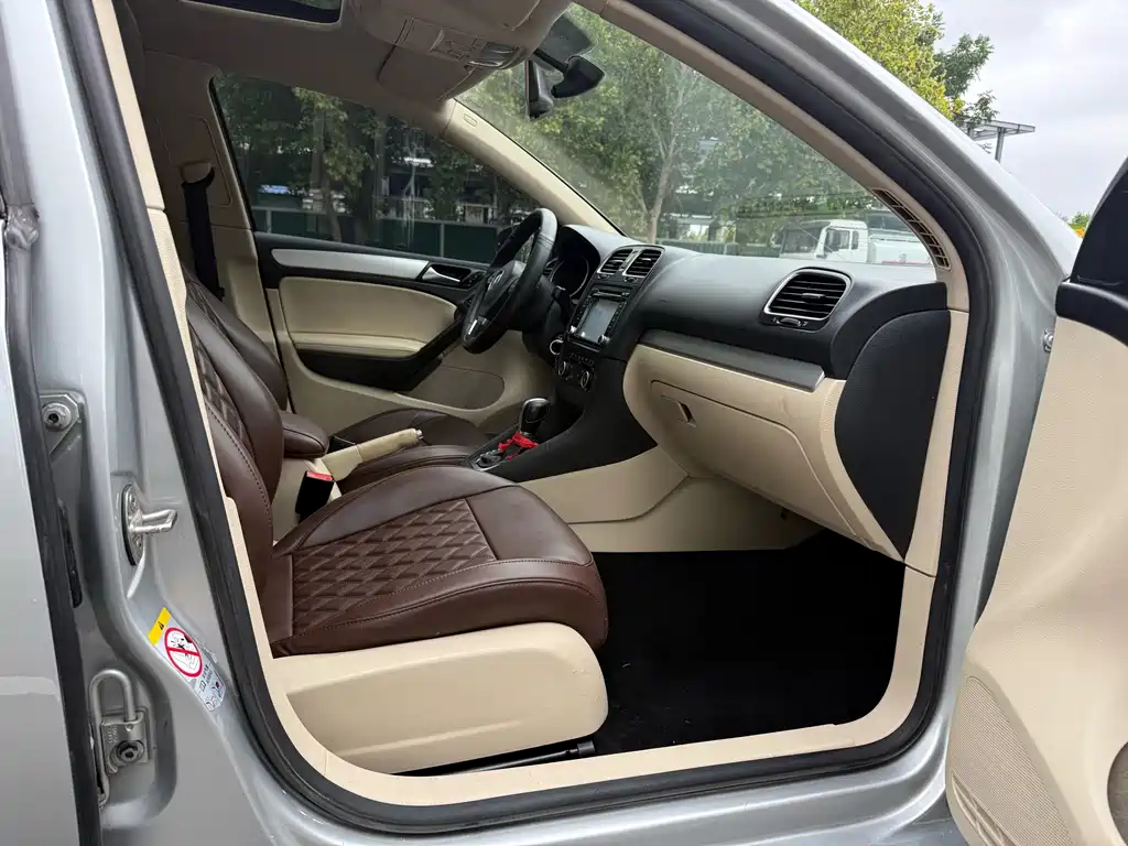 Volkswagen Golf — миниатюра 8