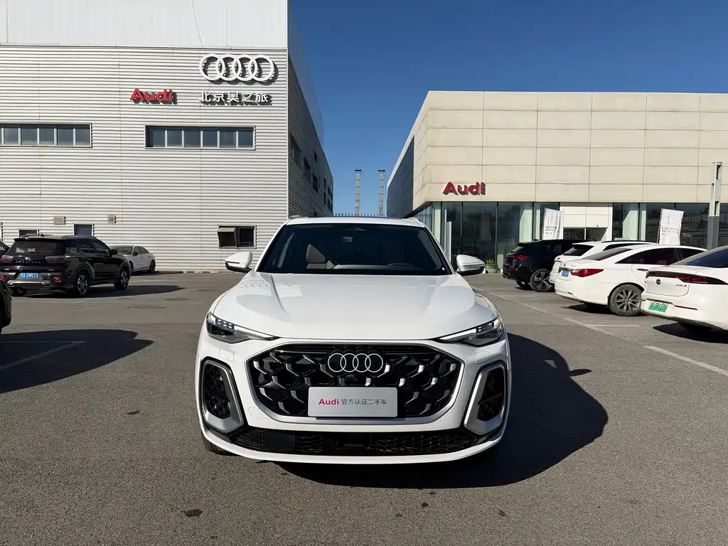 Audi Q5L — миниатюра 3