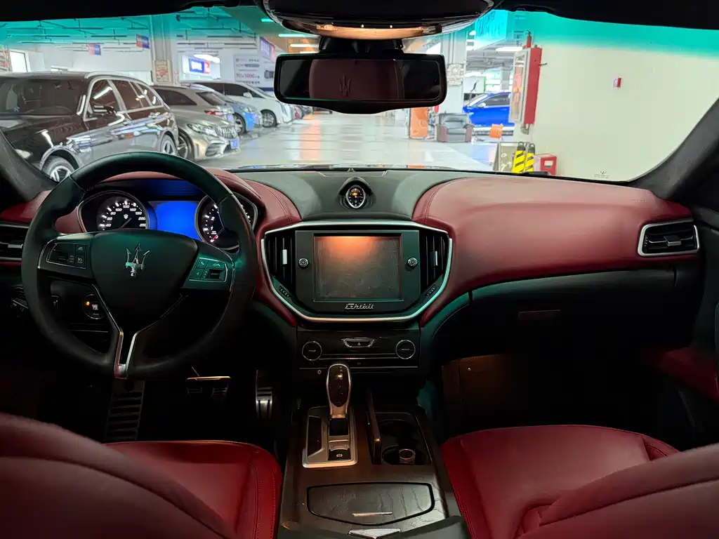 Maserati Ghibli — миниатюра 10