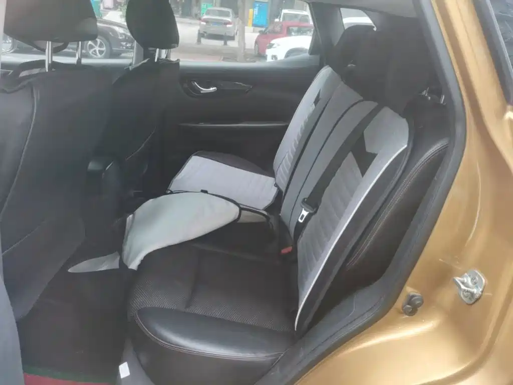 Nissan Qashqai — миниатюра 17