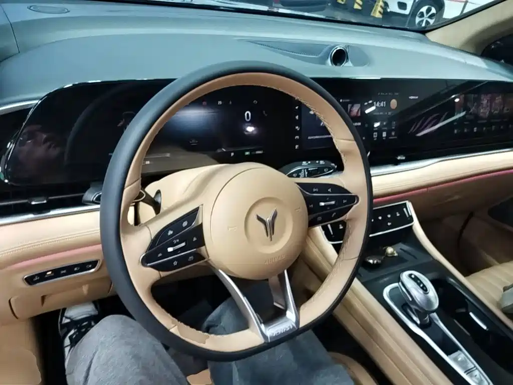 VOYAH Dreamer — миниатюра 10