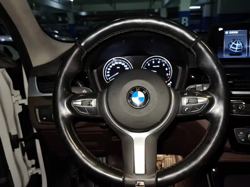 BMW X1 — миниатюра 14