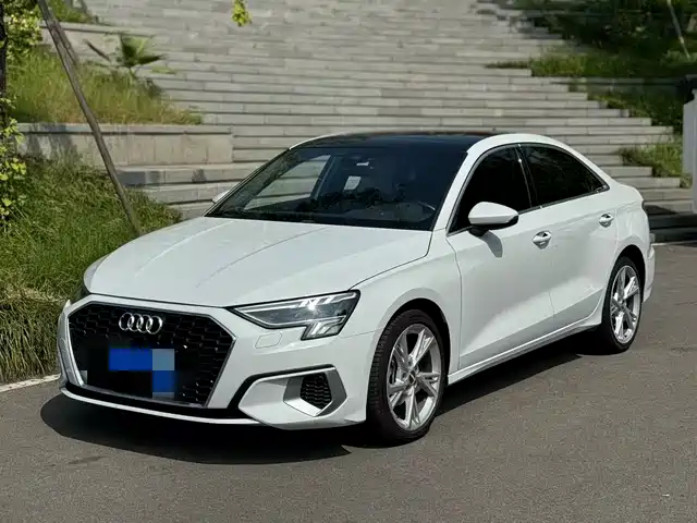 AUDI  A3 2021