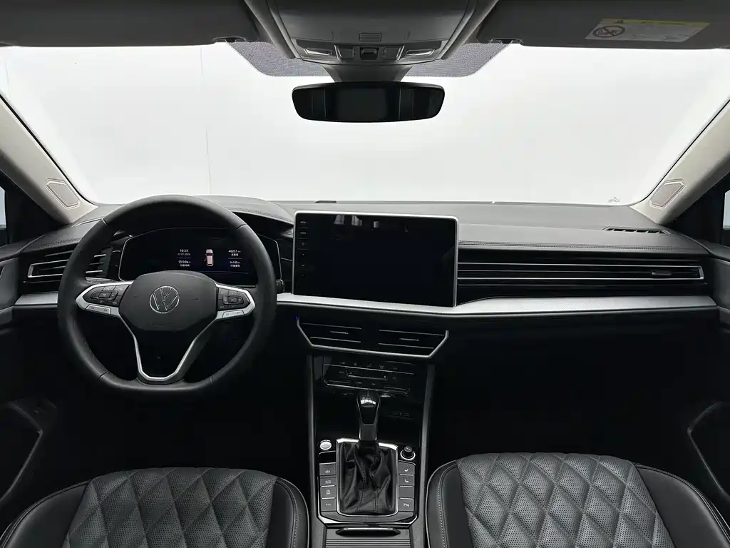 Volkswagen Sagitar 2023 280TSI DSG