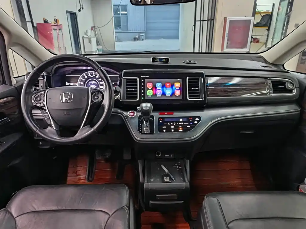 Honda Elysion — миниатюра 6