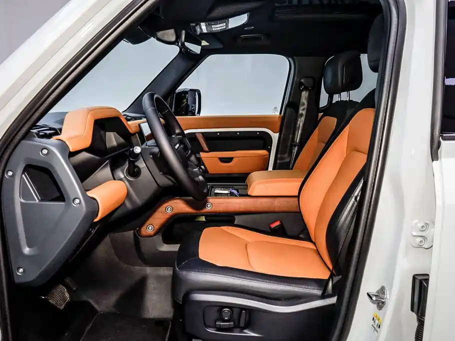 Land Rover Defender — миниатюра 8
