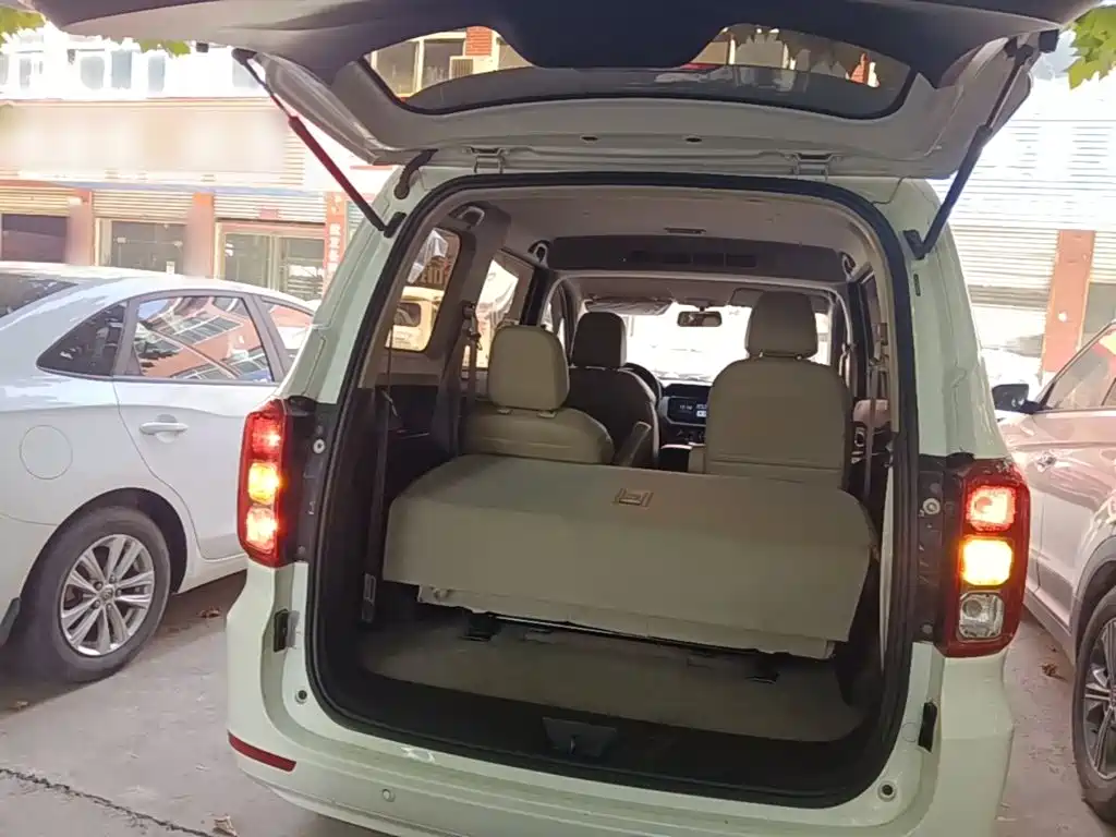 Wuling Hongguang — миниатюра 19