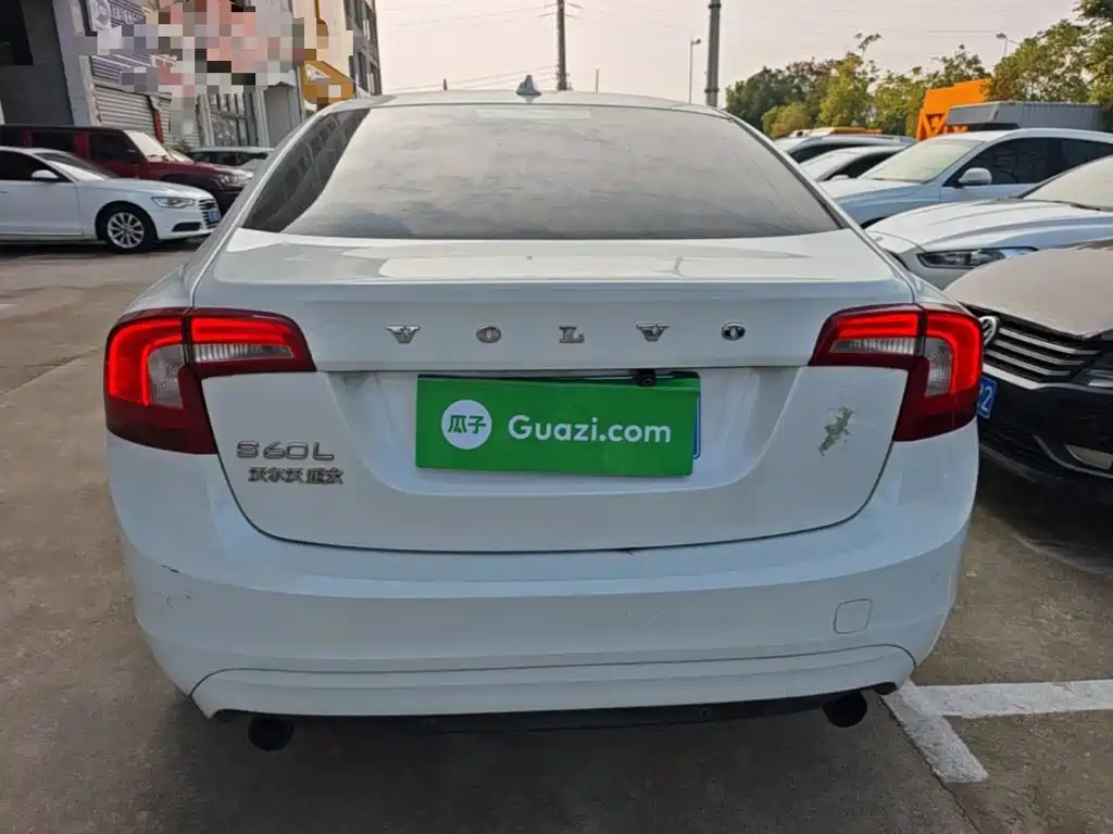 Volvo S60 — миниатюра 6