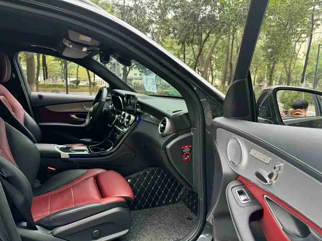 Mercedes-Benz GLC 2020 GLC 300 L 4MATIC Luxury