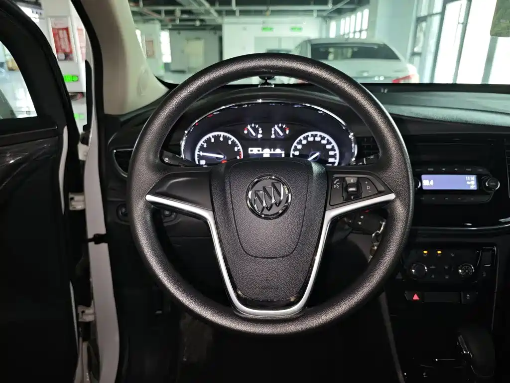 Buick Encore — миниатюра 11