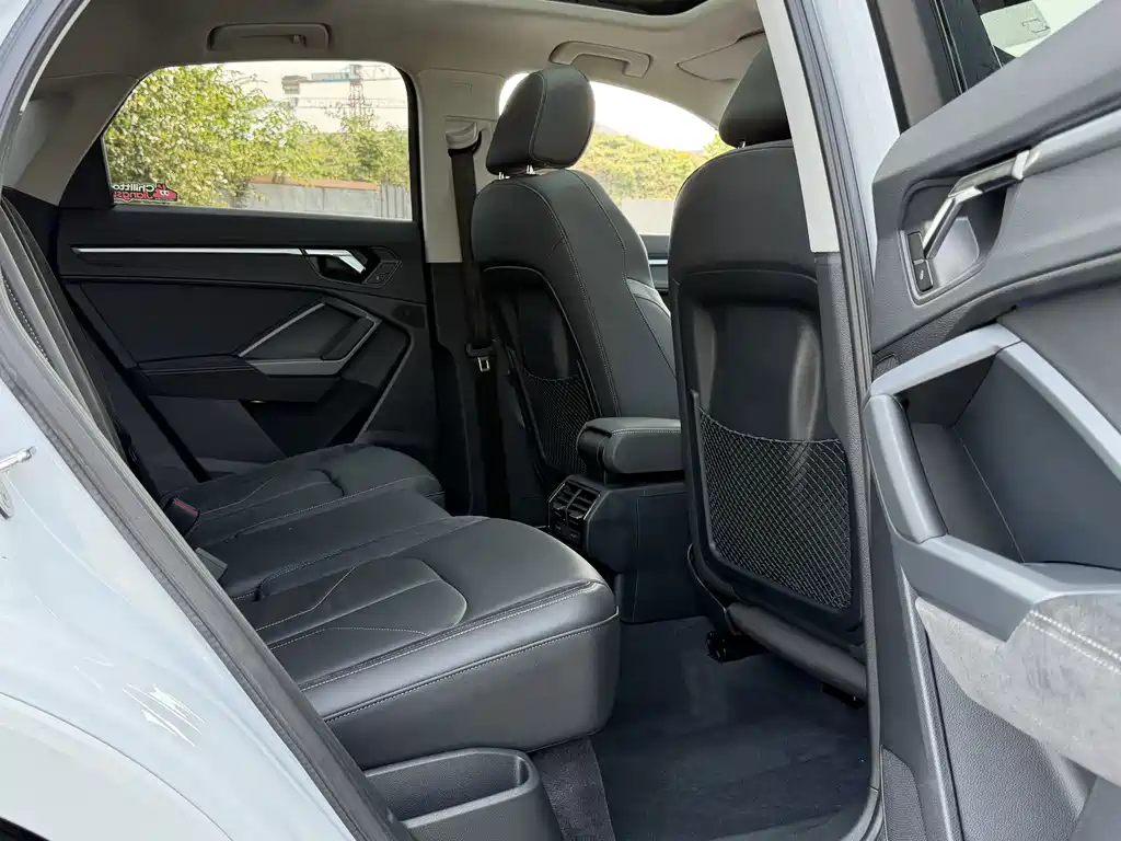 Audi Q3 Sportback — миниатюра 13