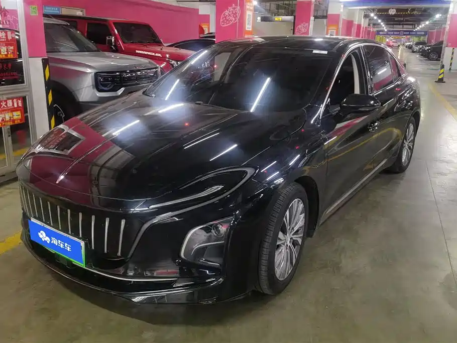 Hongqi Hongqi E-QM5 2023