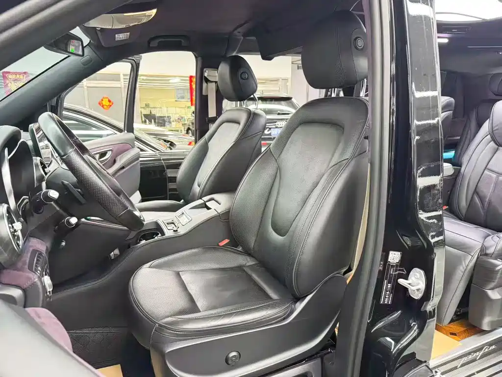 Mercedes-Benz V-Class — миниатюра 15