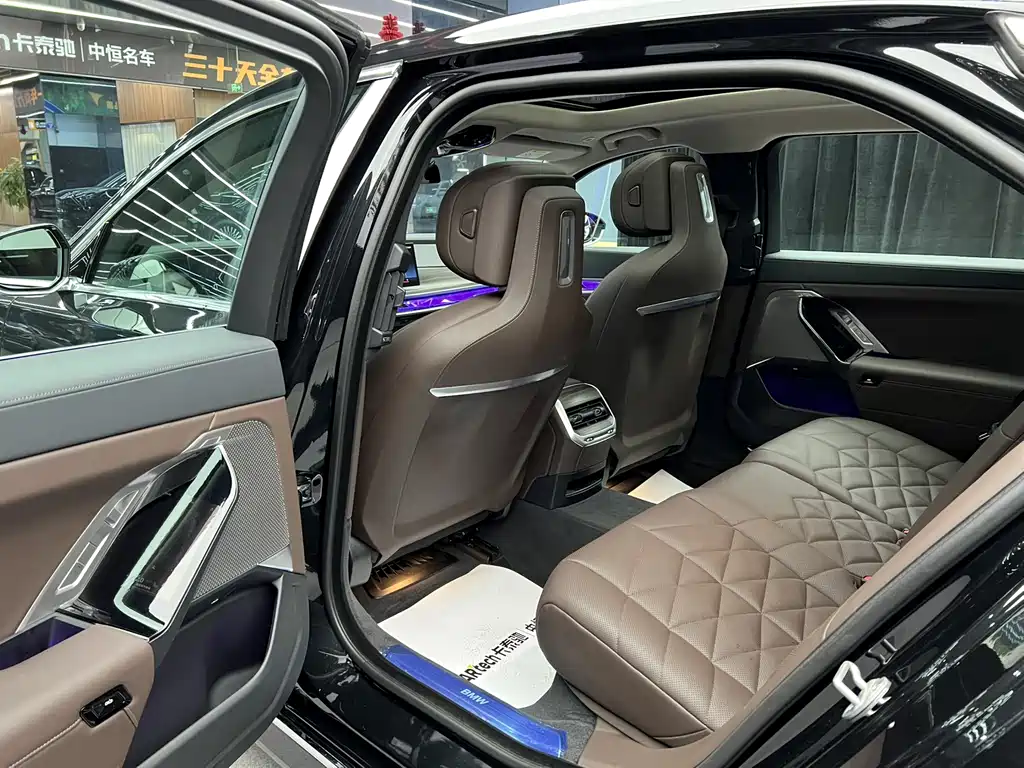 BMW 7 Series 7 2023 735Li Luxury