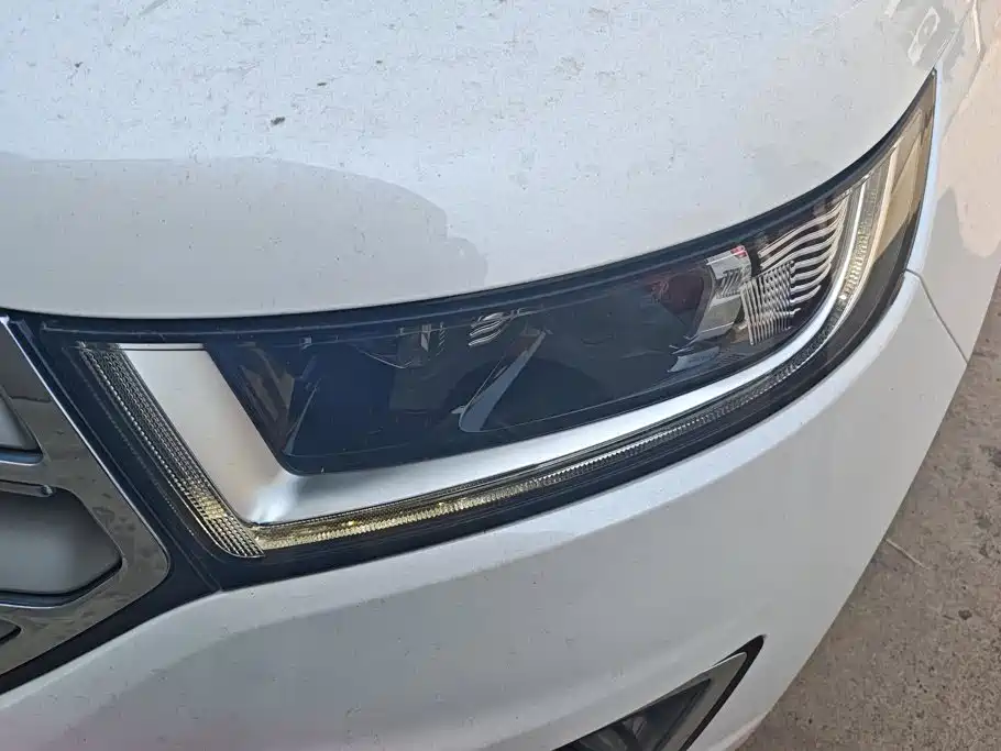Ford Edge — миниатюра 5