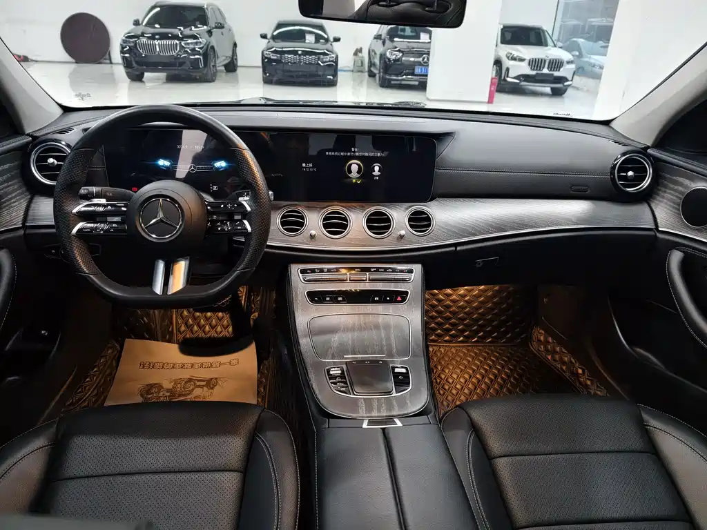 MERCEDES-BENZ E CLASS