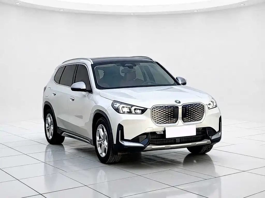BMW iX1 — миниатюра 3