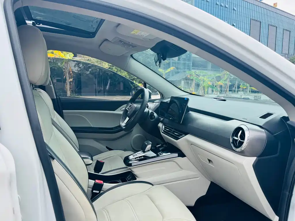 BYD Yuan Pro — миниатюра 10