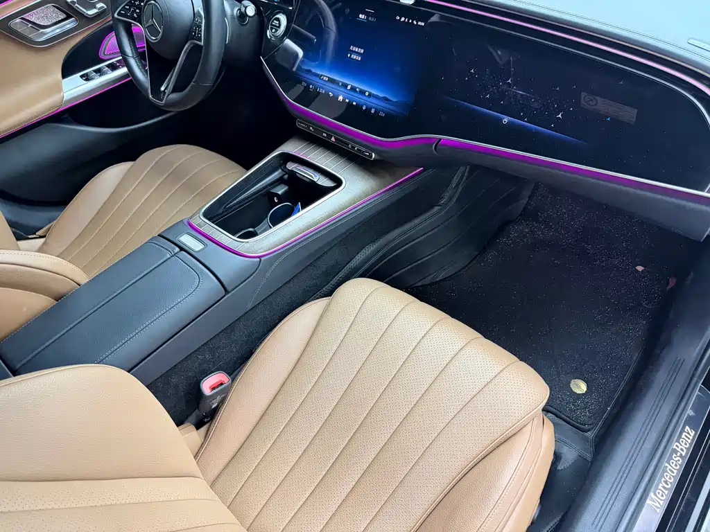 Mercedes-Benz E-Class — миниатюра 7