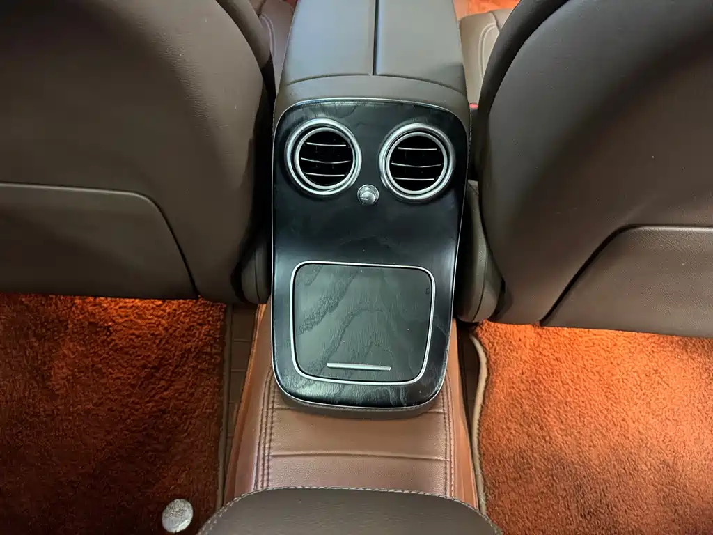 Mercedes-Benz E-Class New Energy — миниатюра 8