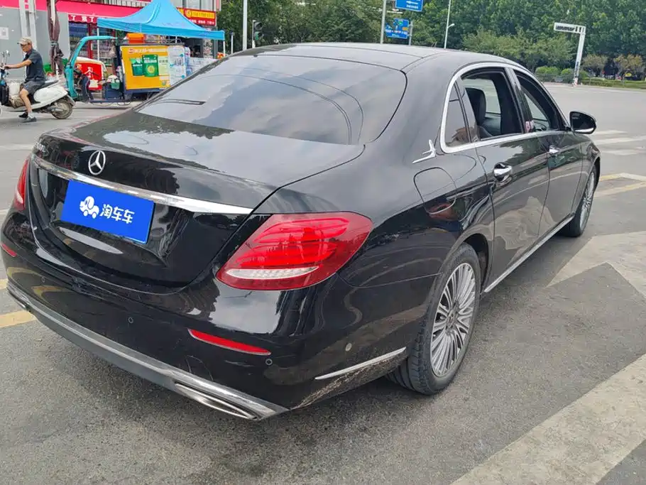 Mercedes-Benz E-Class — миниатюра 3