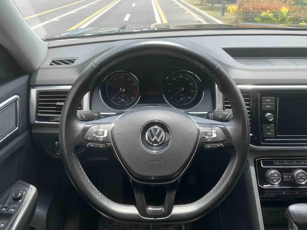 Volkswagen Teramont - фото 3