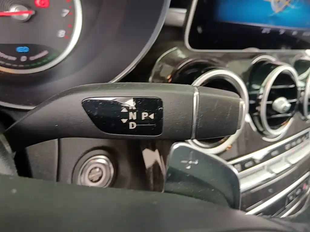 Mercedes-Benz C-Class — миниатюра 14