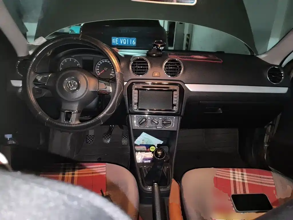 Volkswagen Jetta — миниатюра 6