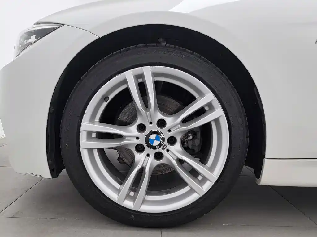 BMW 3 Series — миниатюра 17