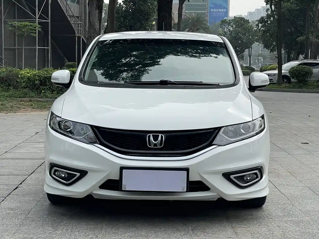 Honda Jade 2013 1.8L AT Comfort 5 мест