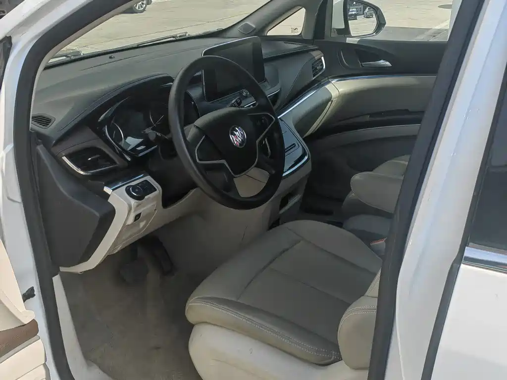 Buick GL8 — миниатюра 3
