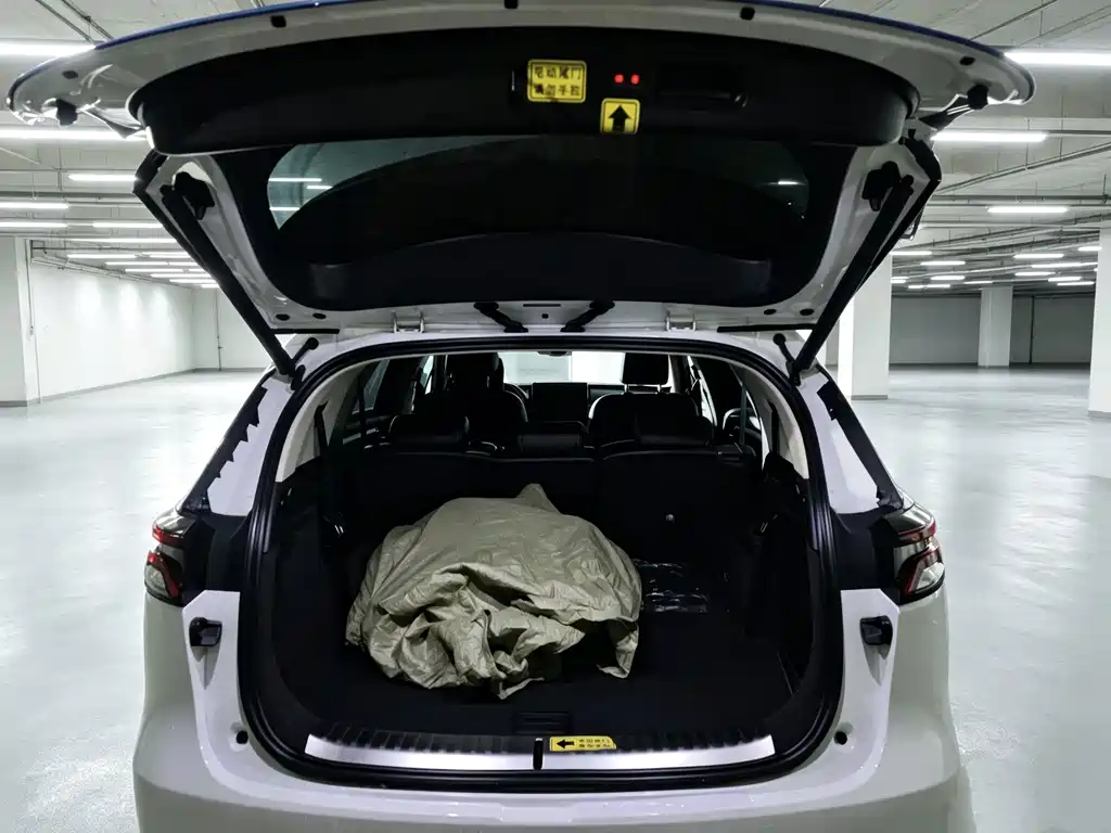 BYD Tang — миниатюра 10