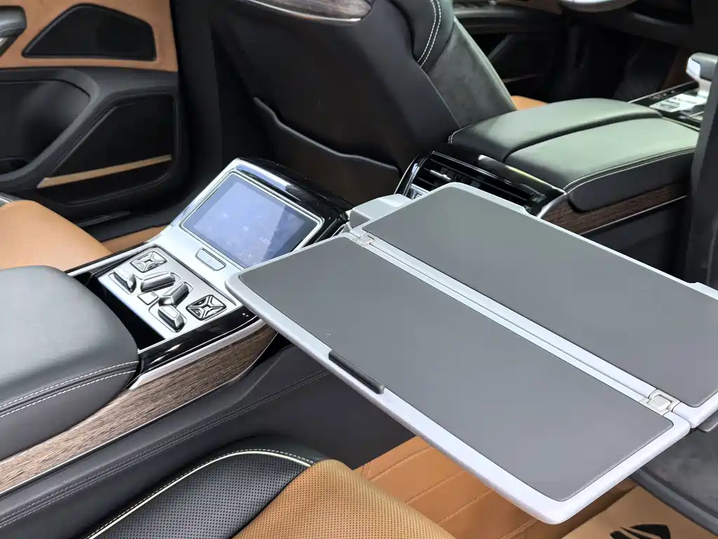 Audi A8 — миниатюра 8