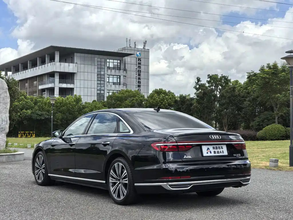 Audi A8 — миниатюра 18