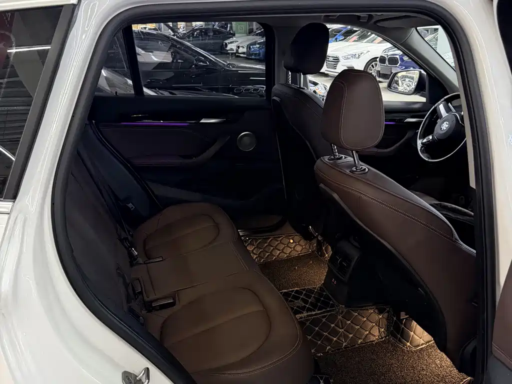 BMW X1 — миниатюра 6