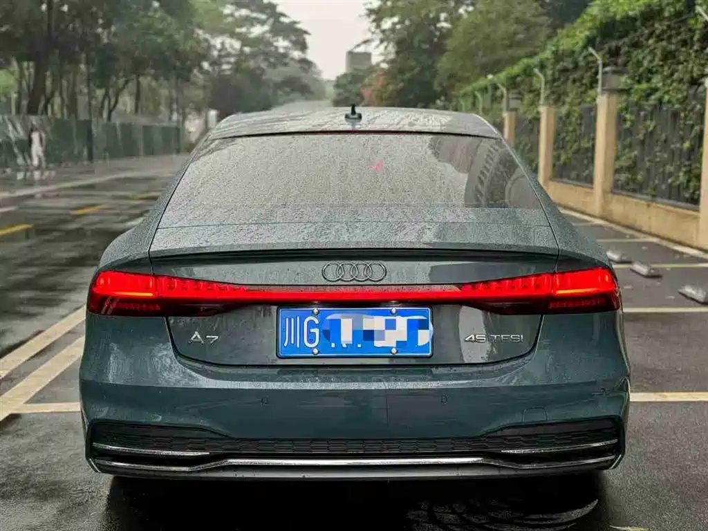AUDI A7