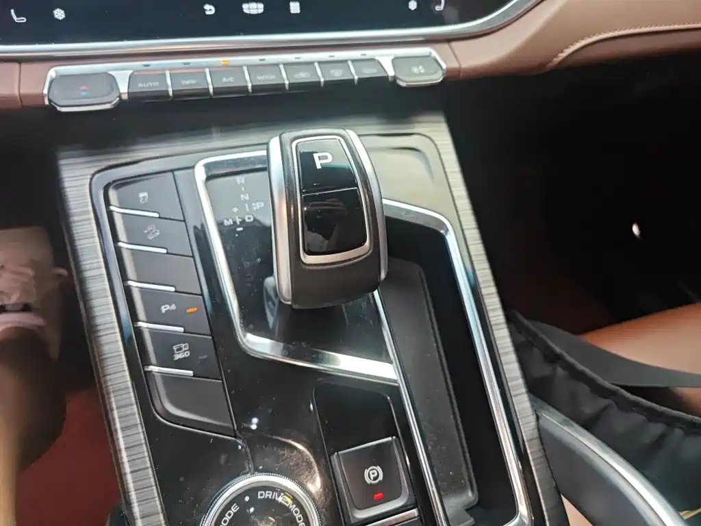 Geely Boyue — миниатюра 15