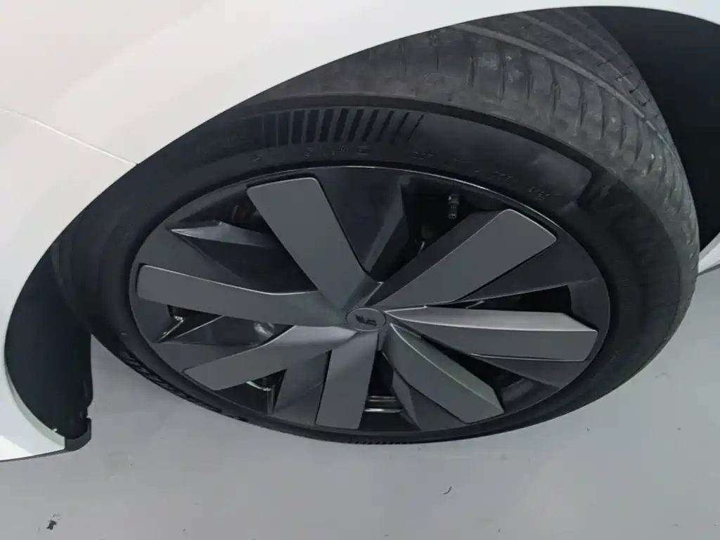 Li Auto Li i8 — миниатюра 23